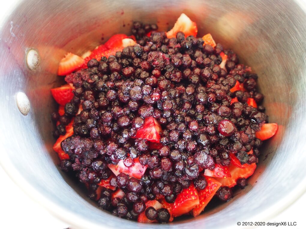 Berries in the pan